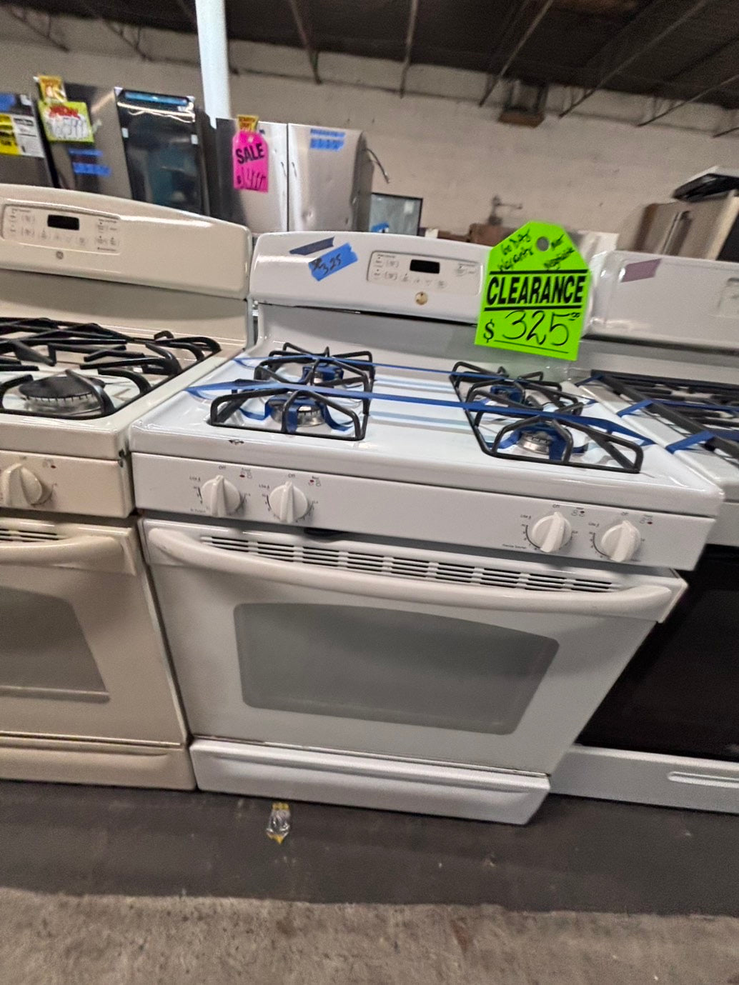 >*Sale🔥 GE Gas range 4 burner bake broil Hi/Lo self clean in  white used-Refurbished 30” #GG6N2B