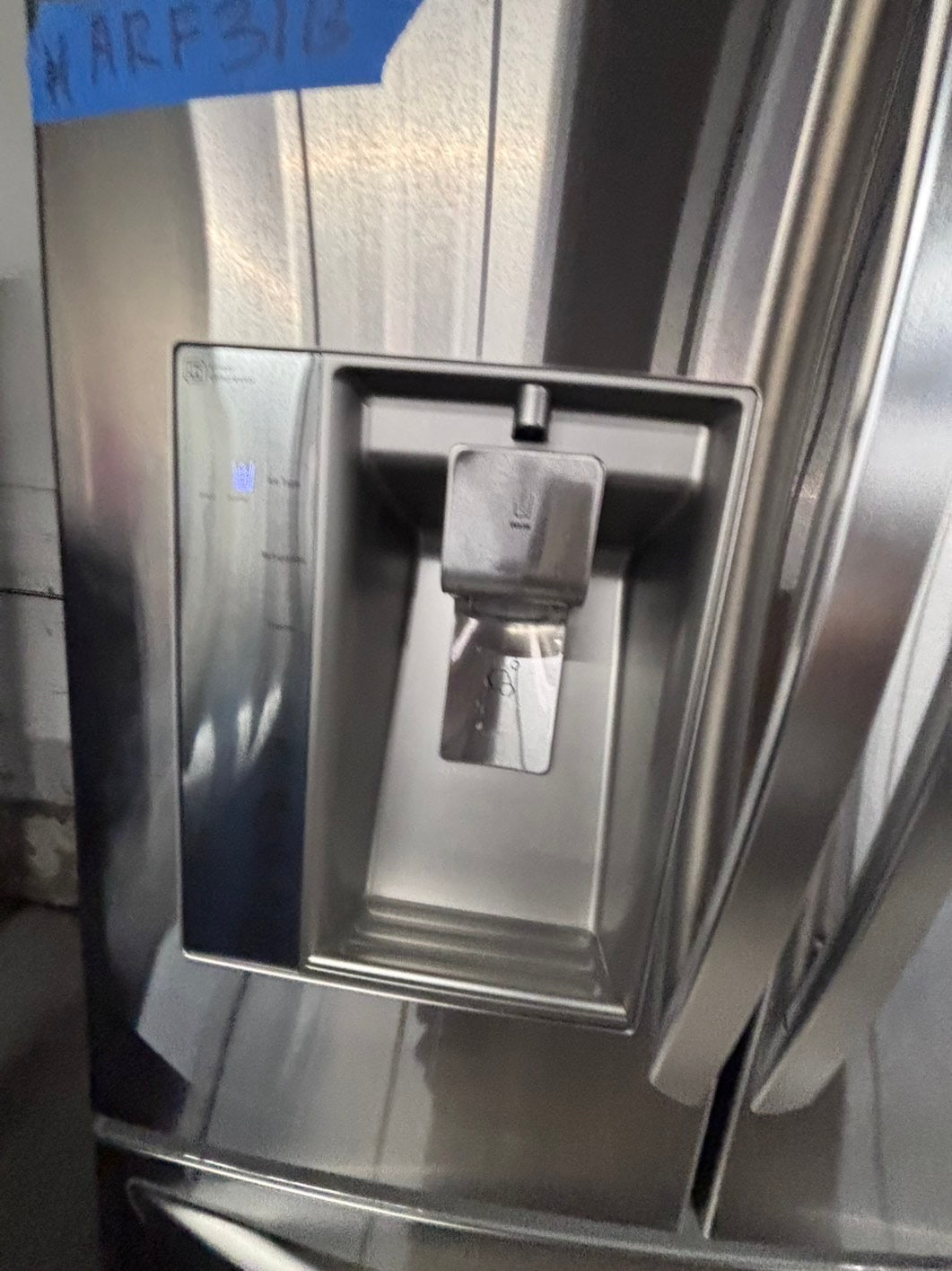 >special 3pc. Combo =LG French door Refrigerator counter depth  w/ ice water dispenser 36",gas stove 5 burners & new the range microwave all same brand  #ARF31B3PC