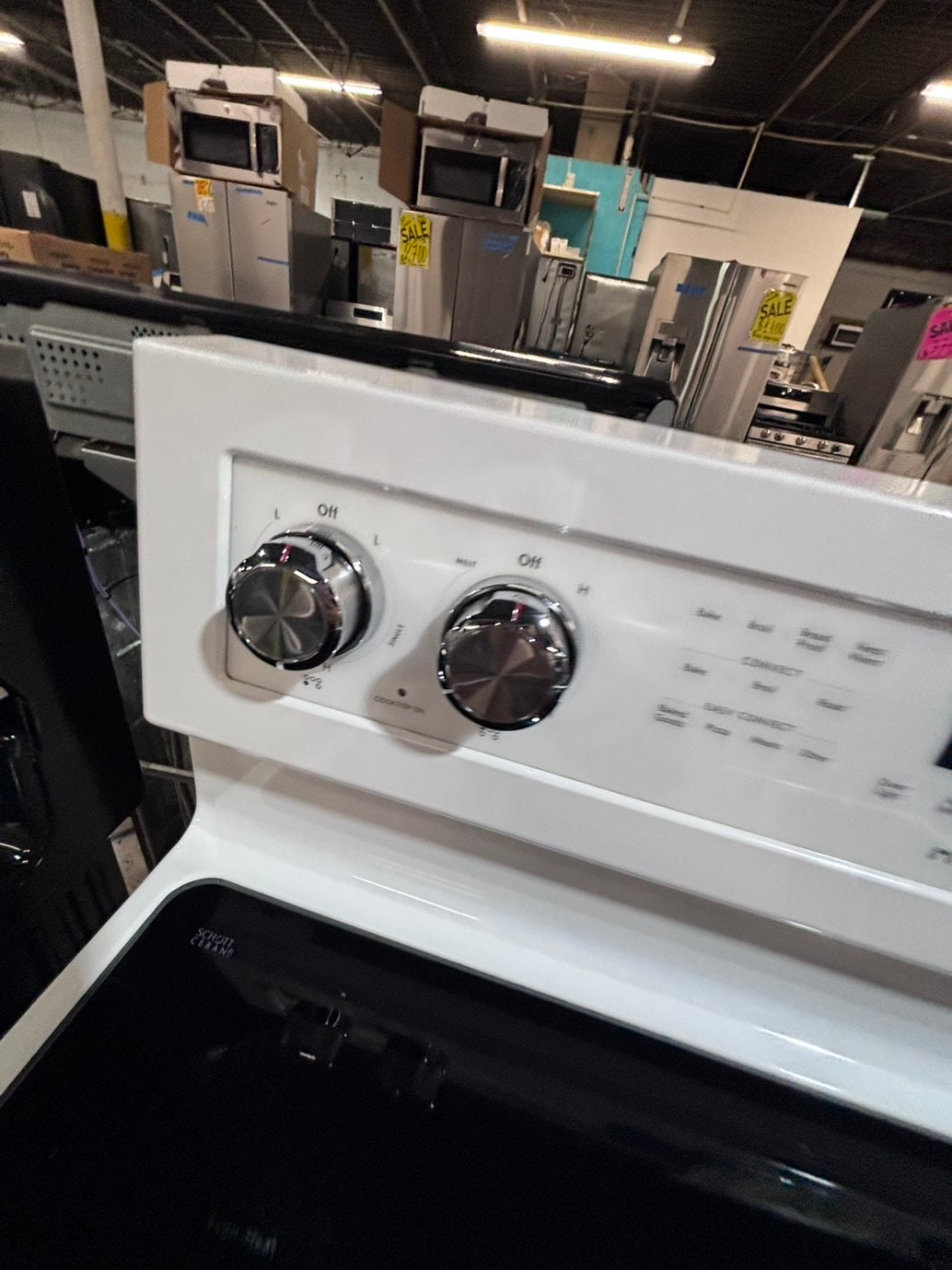 >*kitchen Aid electric 220v glass top range bake Broil roast self clean white color  30" Refurbished #EKAT23B