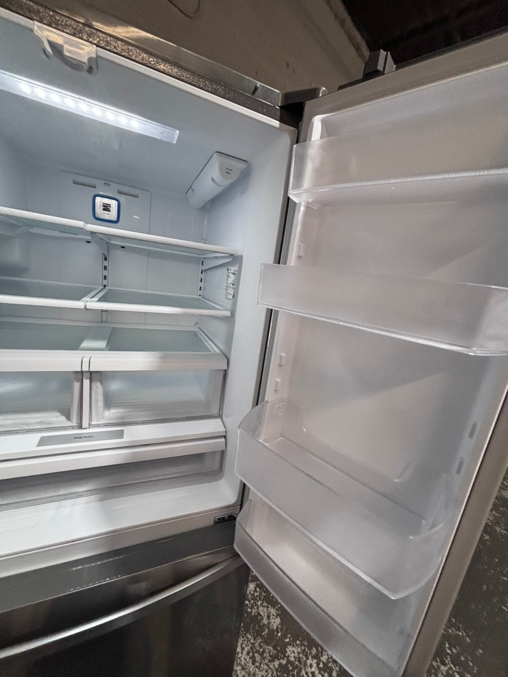 >*special🔥36”kenmore  French doors  fridge  stainless steel (ice maker  doesn’t work) only water 💦 dispenser works !doesn’t affect on the others functions. 36” #KE24WWB