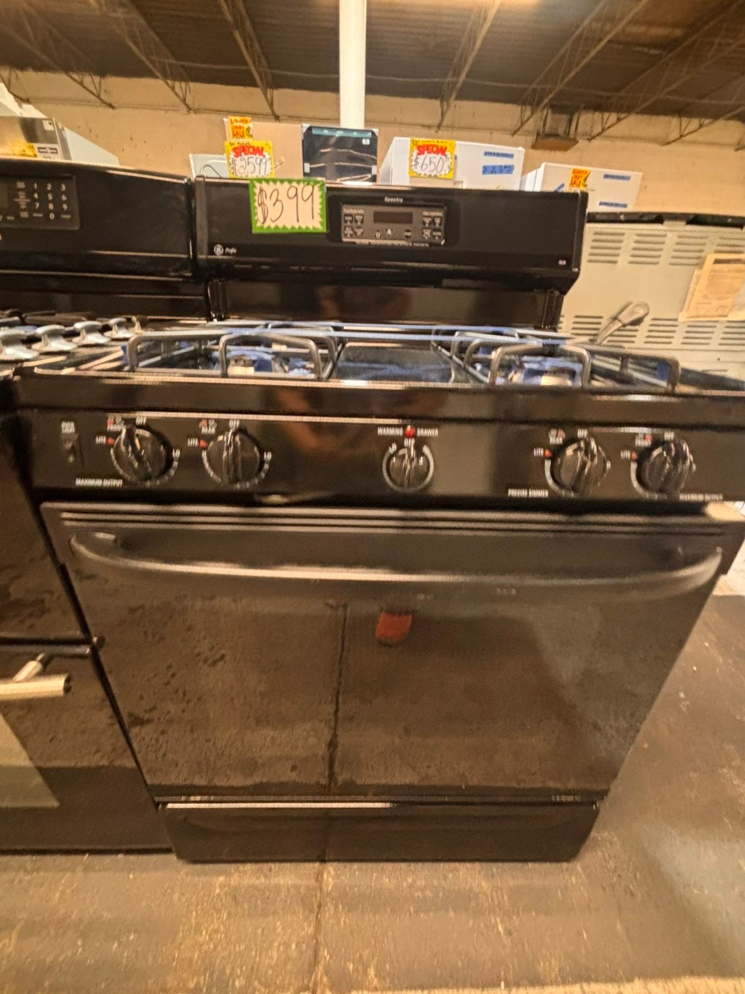 >*GE  gas range 4 burner bake broil Hi/Lo self clean in black used-Refurbished 30” #G9WBYB