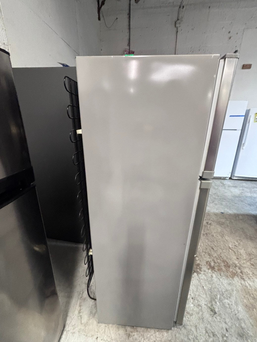 >>top freezer refrigerator stainless steel 24" refurbished #RF711DB