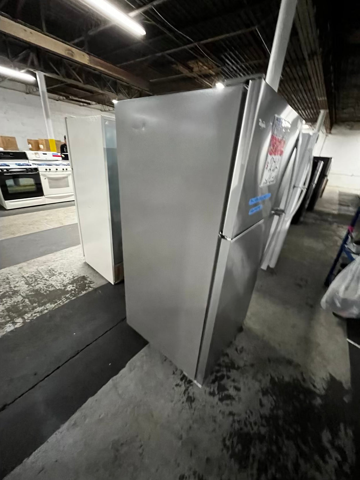 🎄Holiday Sale 🎁” Whirlpool top freezer refrigerator stainless steel  used refurbished 30’ #RF347T9B