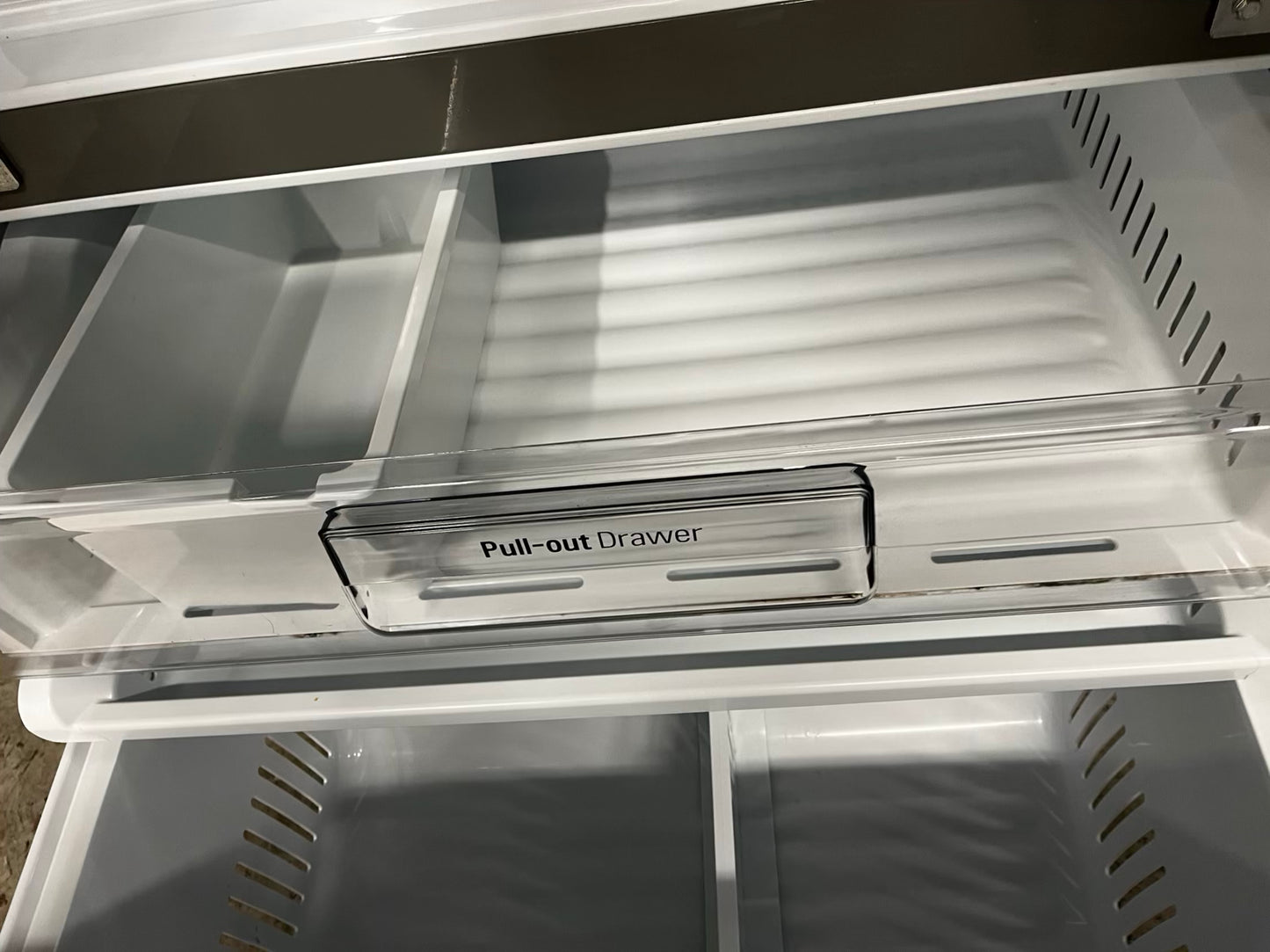 LG French door Refrigerator stainless steel Showcase w/ ice water dispenser 36" #RF53421B