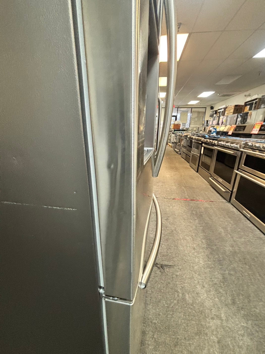 * Samsung French door Refrigerator stainless steel w/ ice water dispenser 36" counter-depth  #RF60CL