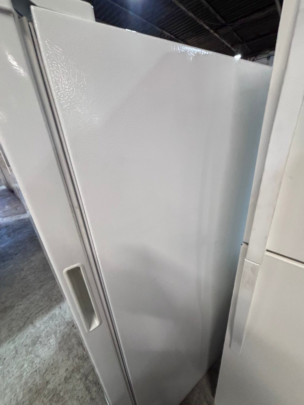 }sale 🎈whirlpool 30”x wide x 60”height x  25”depth up-right freezer white 16cu.ft Refurbished-used #RFBQ5XBB