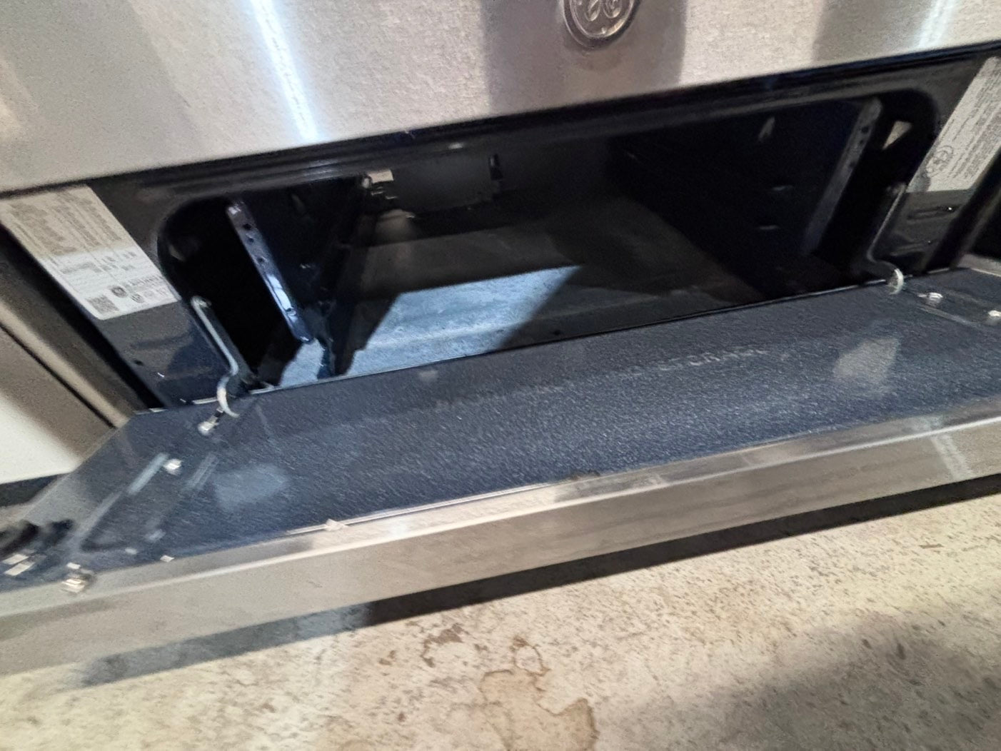 >*Sale🔥GE Gas range 5 burner convection oven bake ,broil Hi/Lo self clean in stainless steel used-Refurbished 30” #GSG786B