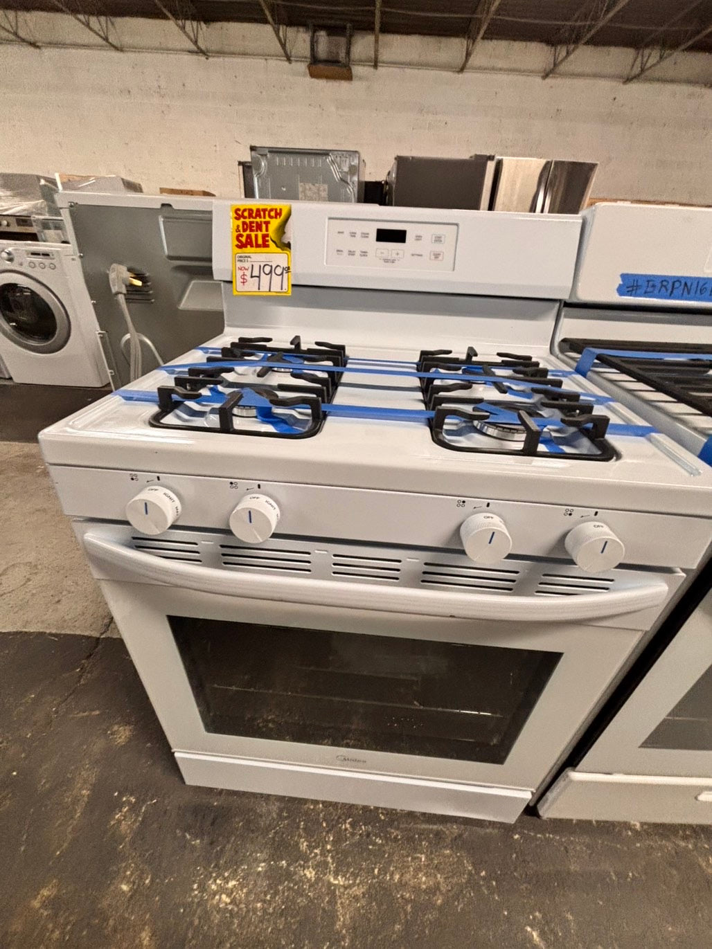 >new open box Midea 4 burner gas stove  in white color ,bake broil steam clean 30” #ER77TT