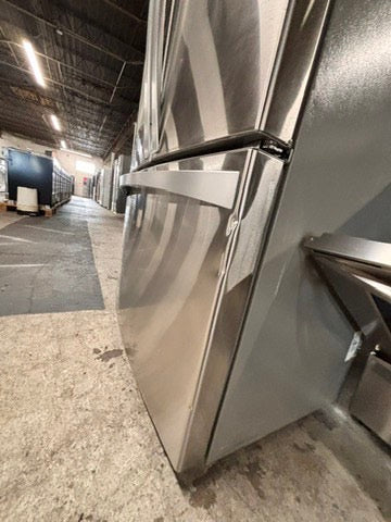 >special combo 2pc. Kenmore French door Refrigerator 36” stainless steel with water dispenser & ice maker & electric stove 5 burners & both same brand #RFXV421B