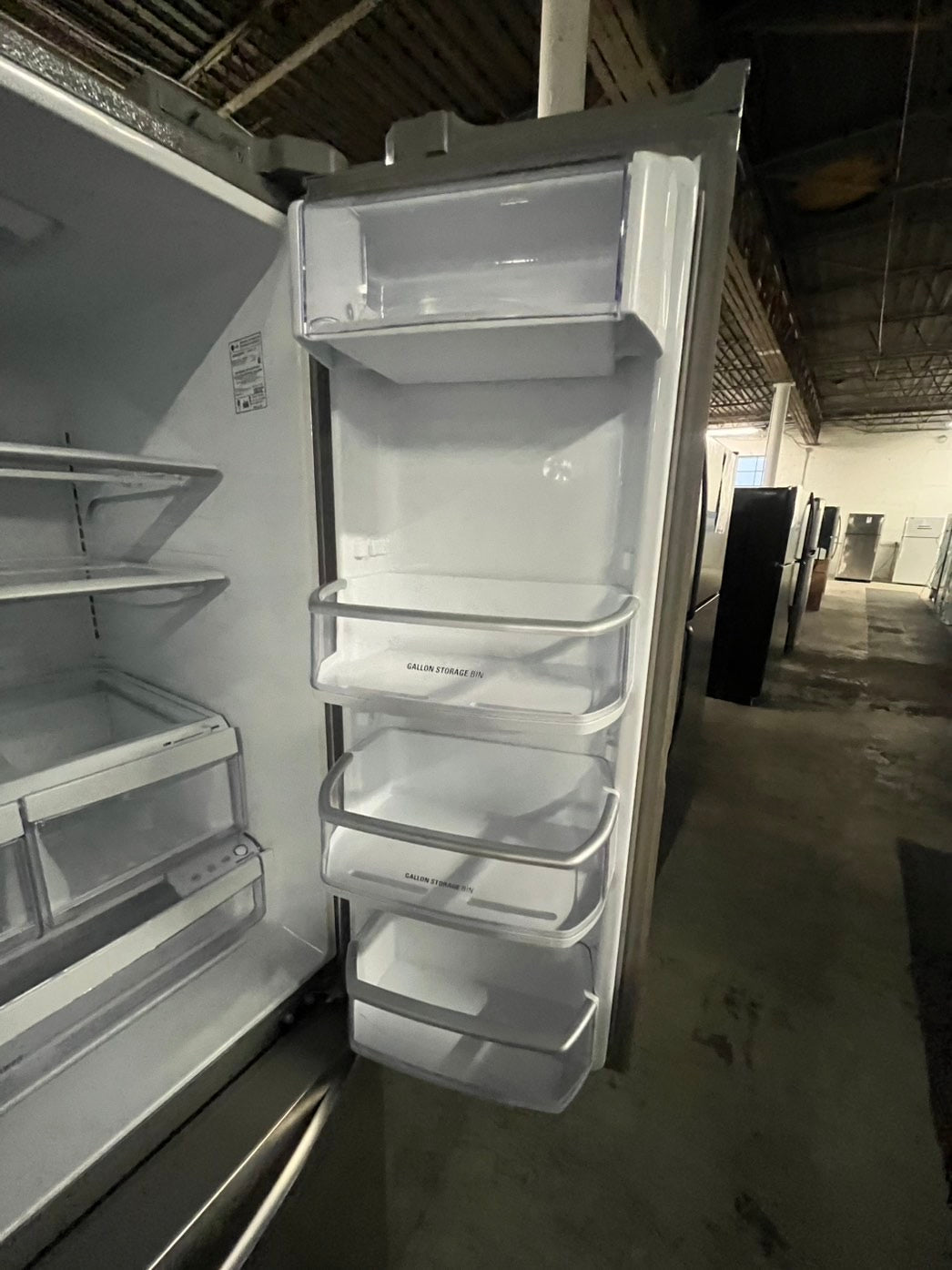 🎁🎄Holiday Sale‼️Lg 33” french doors refrigerator stainless steel w/ice & water dispenser inside  used refurbished #KNM27BB
