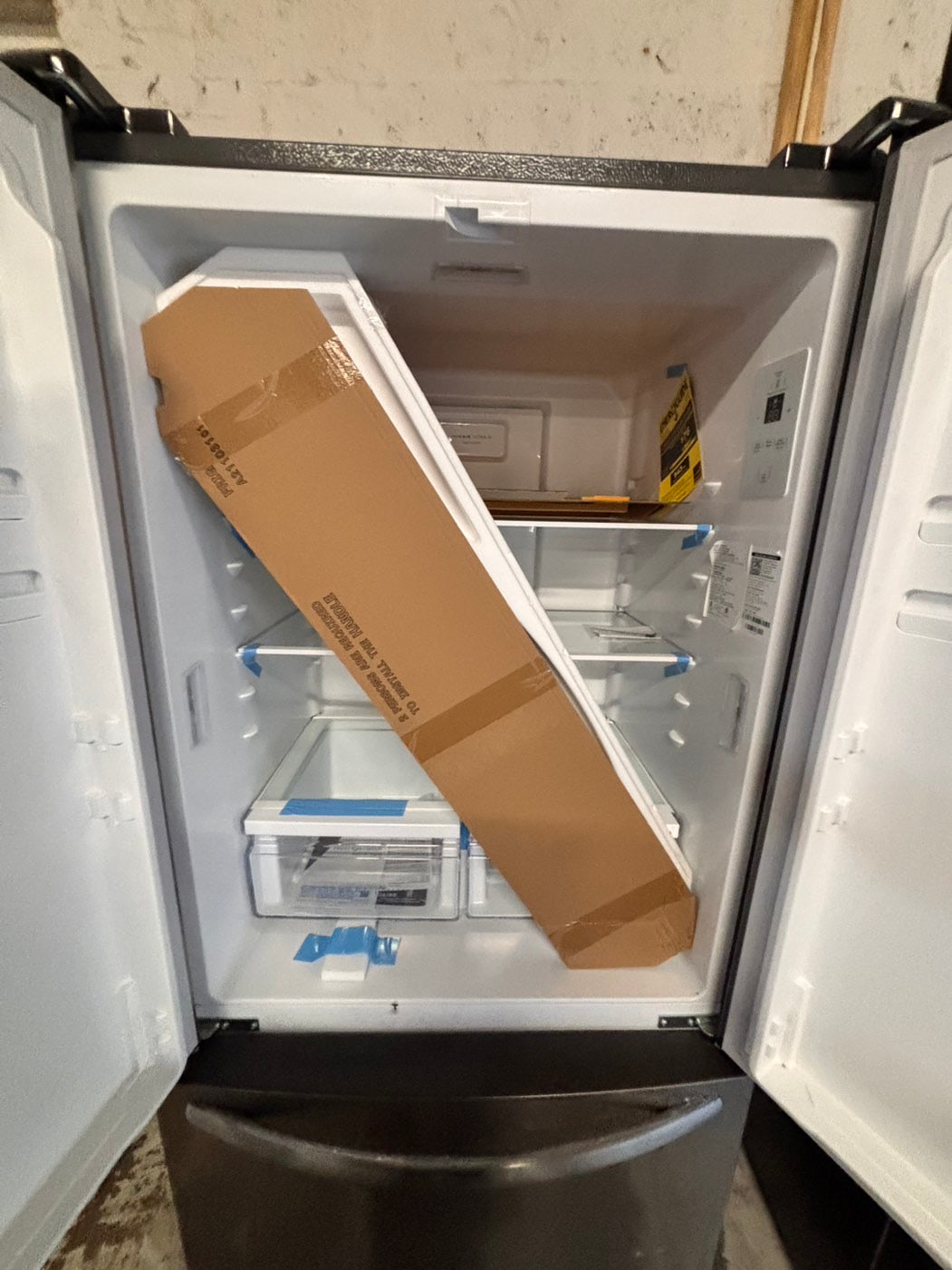 >frigidaire Open box 📦 New S/d 31.5 in. 18 cu. ft. Counter Depth French Door Refrigerator in Fingerprint-Resistant Stainless Look       #RNZG18LL