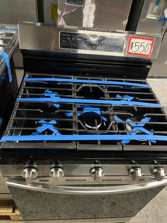 =Samsung Air fry Bake Roast keep warm gas stove 5 burner bake broil i/lo in black & silver -used-Refurbished 30” #GSTVA24B