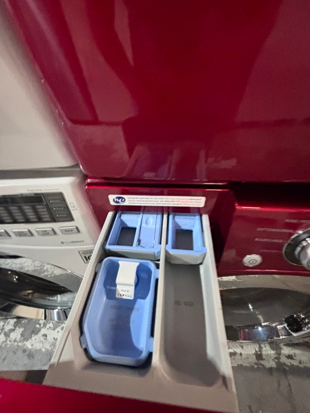 >* LG washer & dryer set electric 220v front load stackable or side by side - sensor dry in red color #LERA5SET