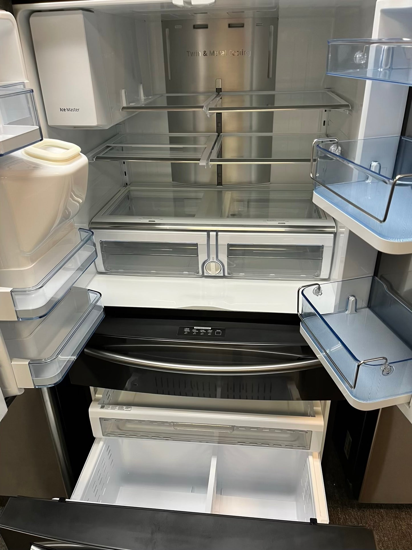 Samsung Four door refrigerator Showcase Slate stainless steel w/ice water dispenser 36" Refurbished #RF736EB