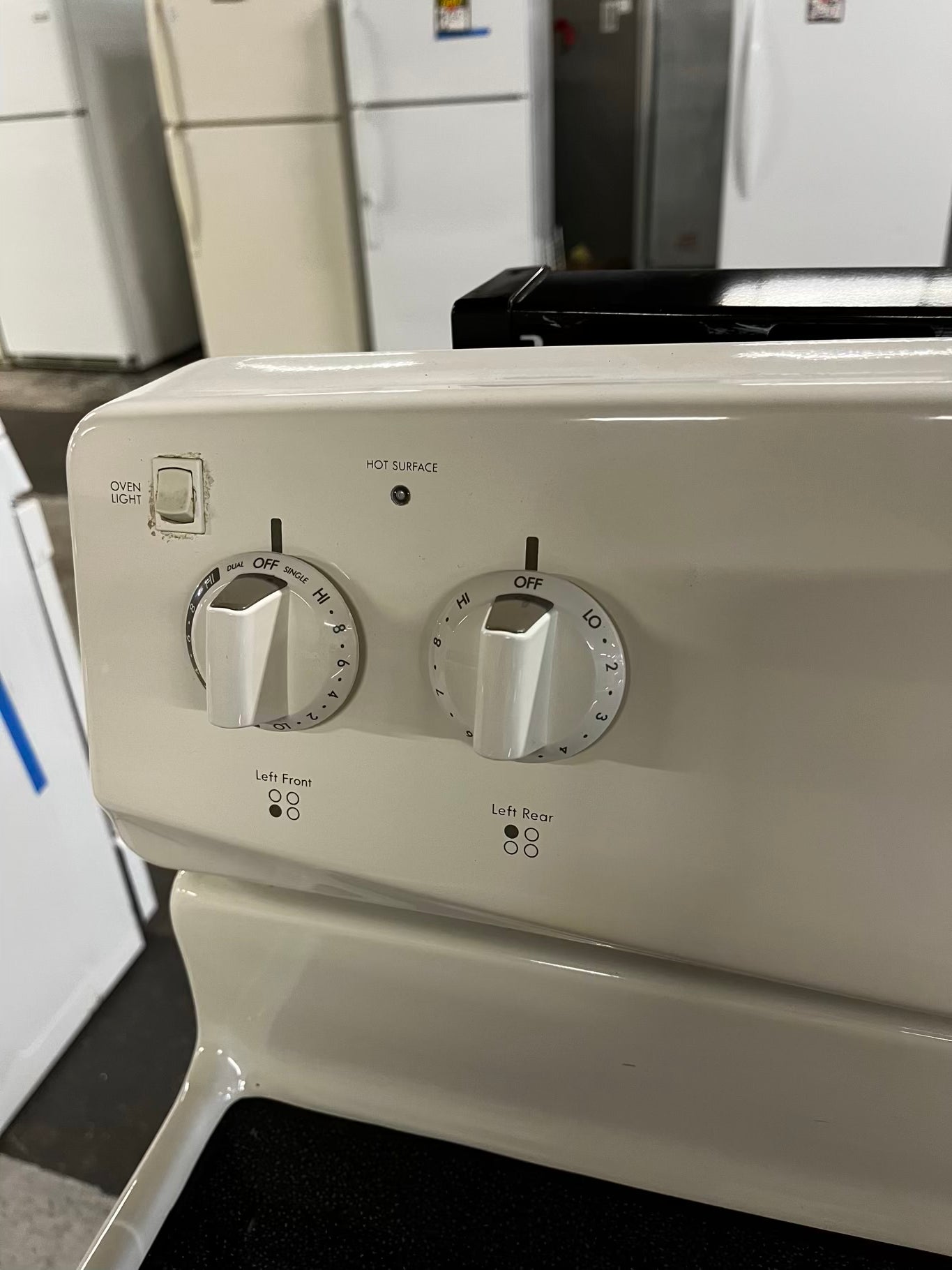 • 🎉 BLACK FRIDAY ⚡️ Kenmore glass top electric range 220v 4 burner Refurbished in off white  bake Broil self clean  30" #ER9413LB