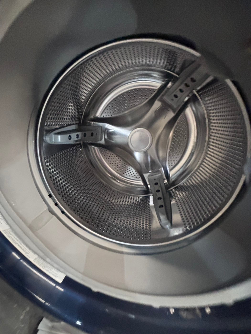 } special🎉LG  washer & dryer set electric 220v front load stackable or side by side - sensor dry , working 💯  with warranty , in navy blue color   #SPO17SET
