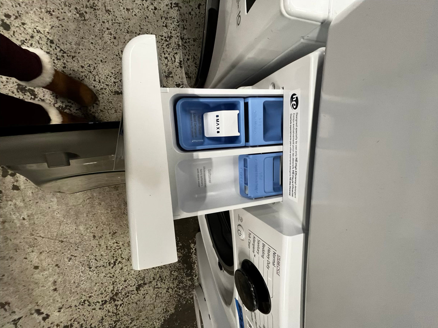 -Open Box 📦 Scratch & Dent 4.5 cu. ft. Ultra Large Capacity Front Load Washer - White WM4000HWA & 7.4 cu. ft. Large Capacity Front Load Electric Dryer - White DLEX4000W Set / stock number #WD7714AB