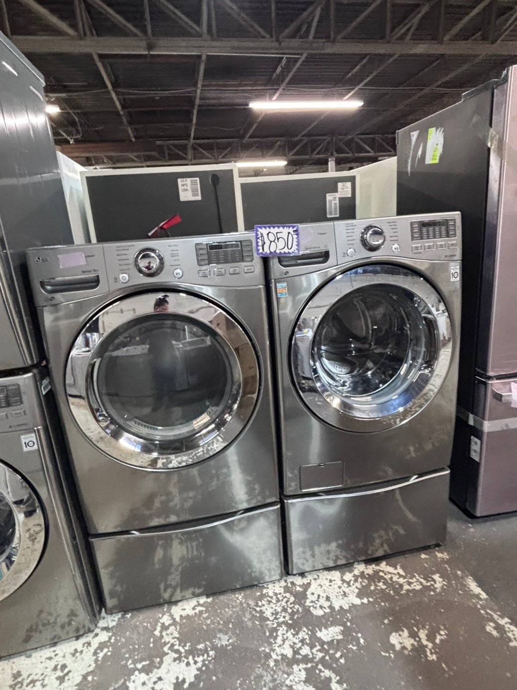 >>used- LG  Kenmore  front load washer & dryer set  electric 220v large  capacity with pedestals in gray (silver) color 27” #PS3EASET