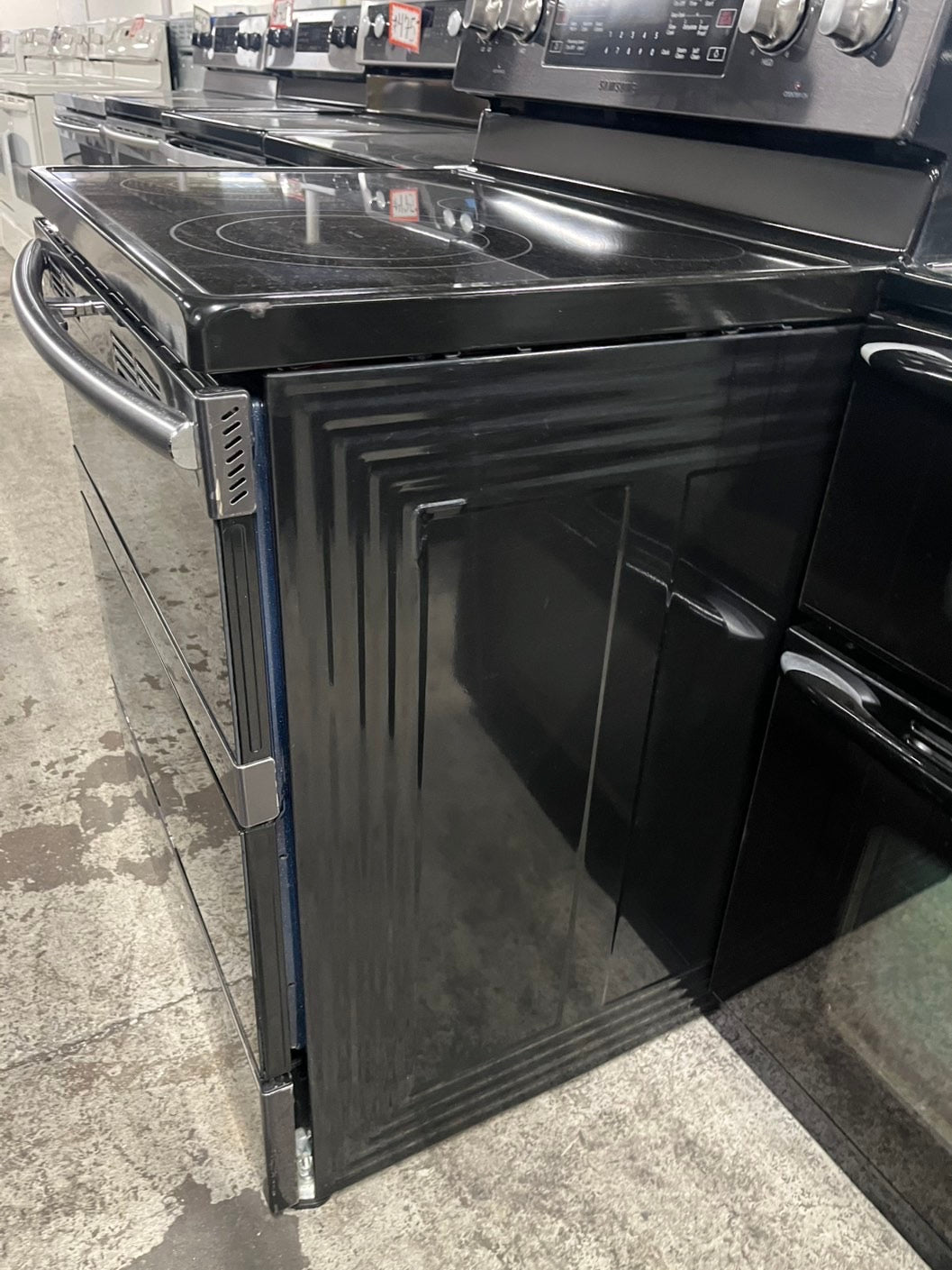 Samsung 5.9 cu. ft. Flex Duo black Stainless Steel Electric Range 30” #ERSM230B