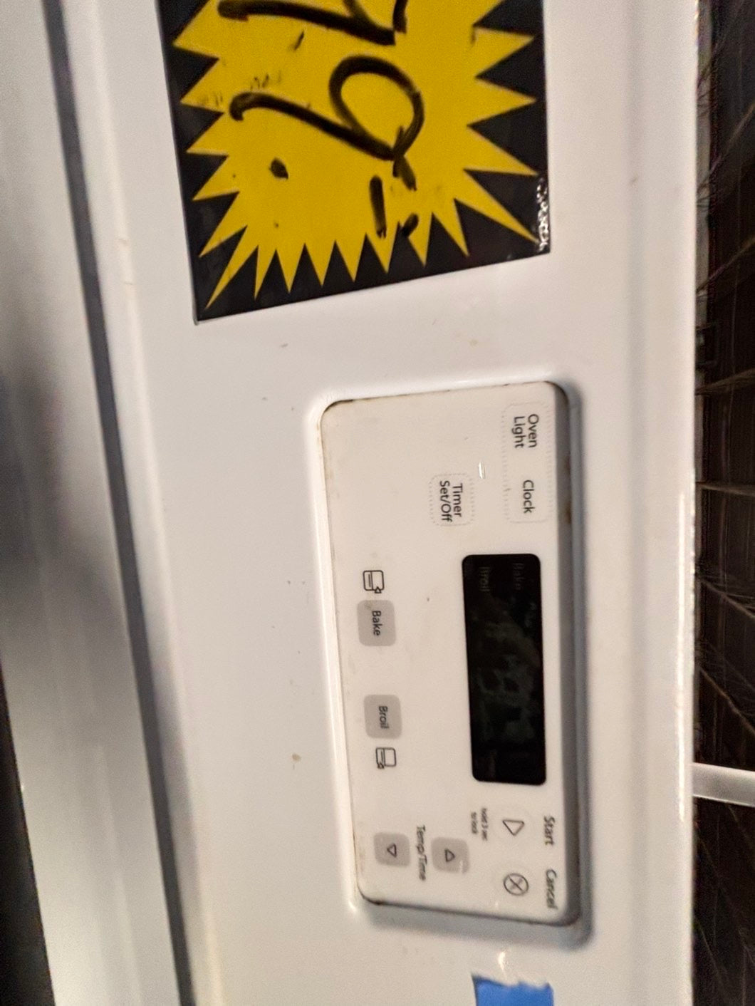 >Whirlpool Gas stove  oven  4Burner broil & bake 30” white used-refurbished #AWPDAB