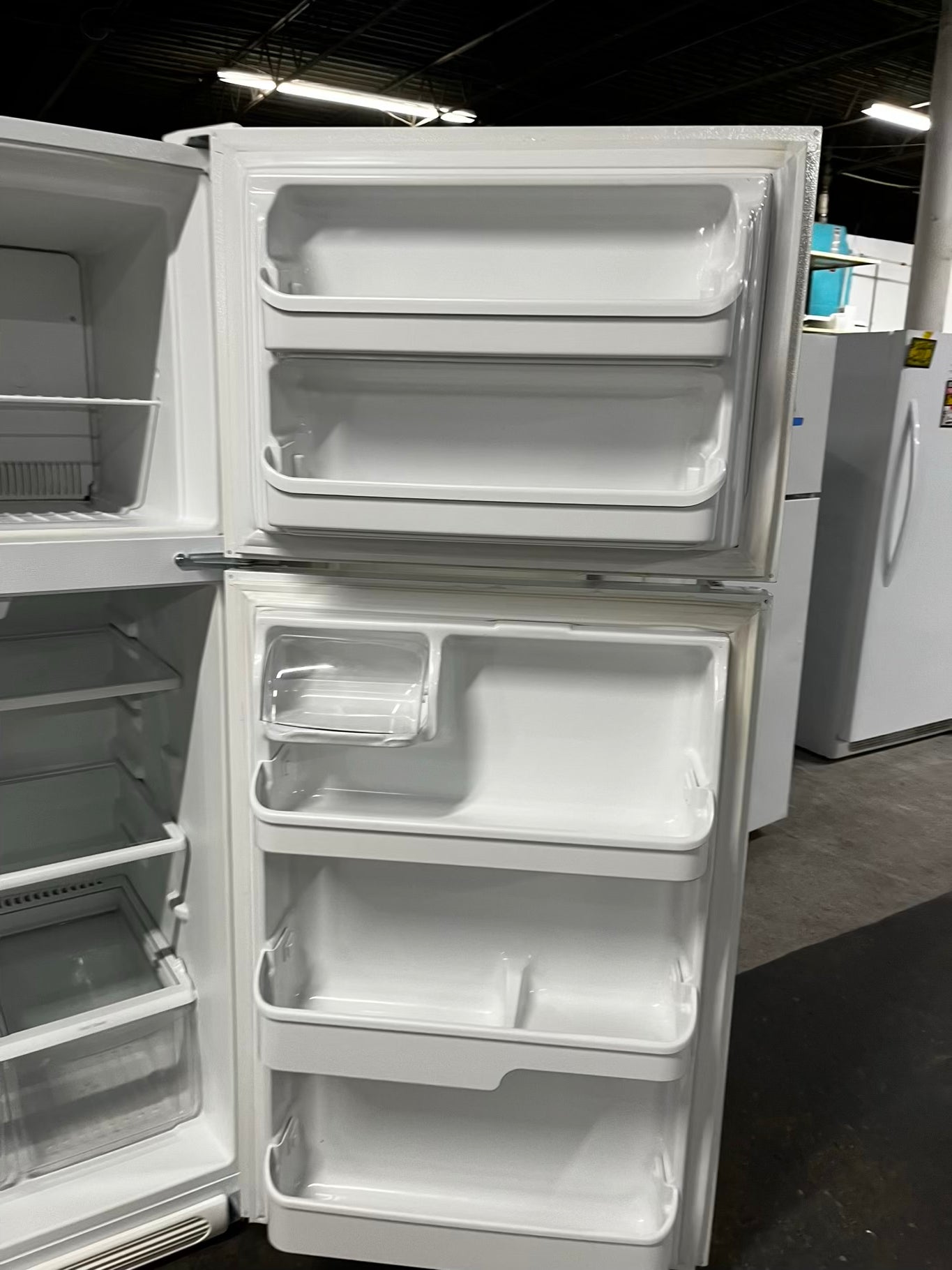* Frigidaire top freezer refrigerator in white no ice maker 30" #RF34773B