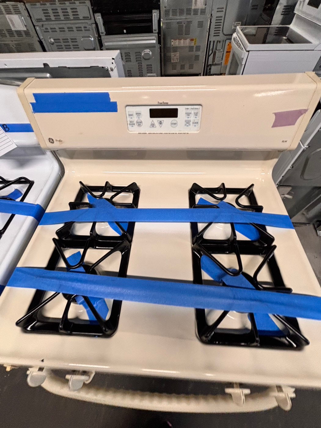 >special sale🔥GE Gas range 4 burner bake broil Hi/Lo self clean in off white used-Refurbished 30” #GEY94ZB