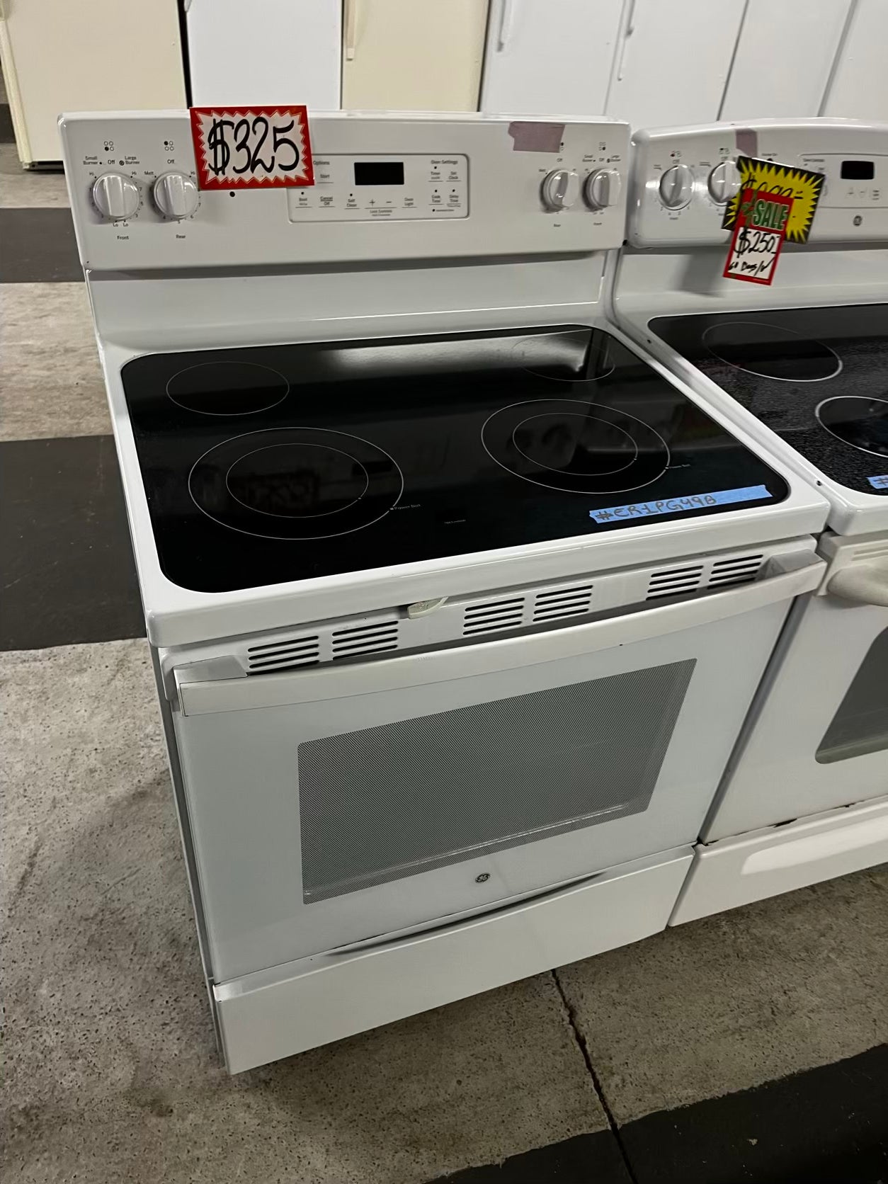GE glass top electric range 220v 4 burner Refurbished bake Broil hi/lo self clean in white 30" #ER1PG49B