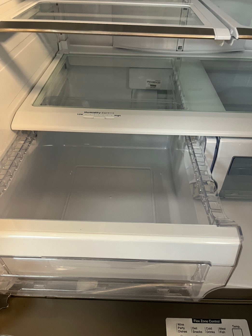 =•Samsung 33” wide 4-doors French door Refrigerator 33w x 69h 30”1/2depth. /stainless steel w/ ice water dispenser 33" #RFSMG338L