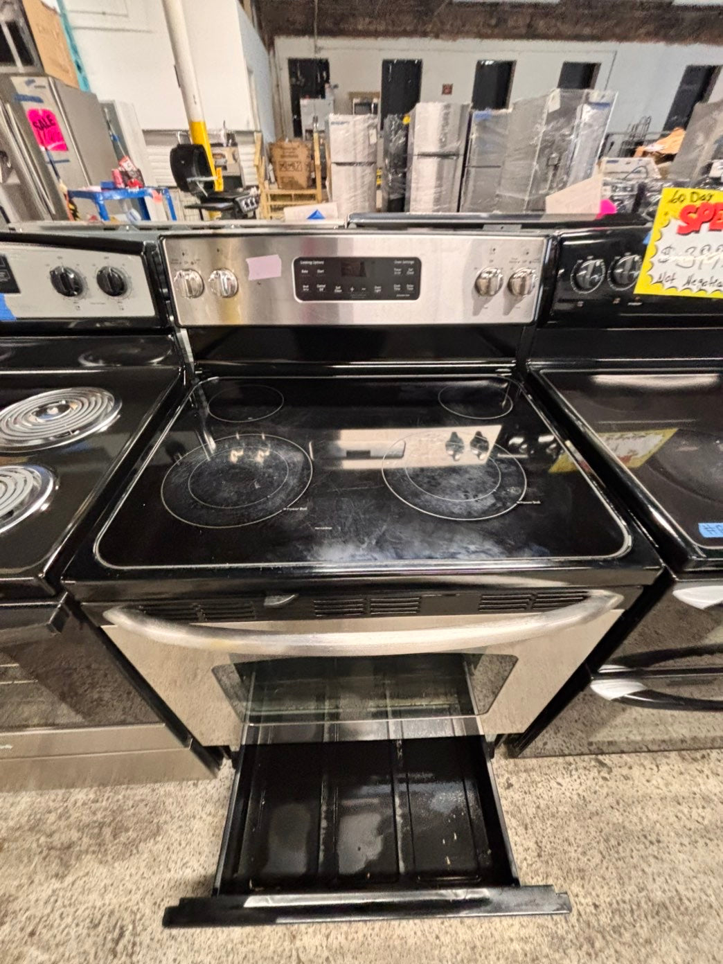>🎈SALE🔥GE Glass Top electric stove  bake /broil,Self clean 30” 4 burner ,stainless steel color,     used-Refurbished   #EEFZA9B