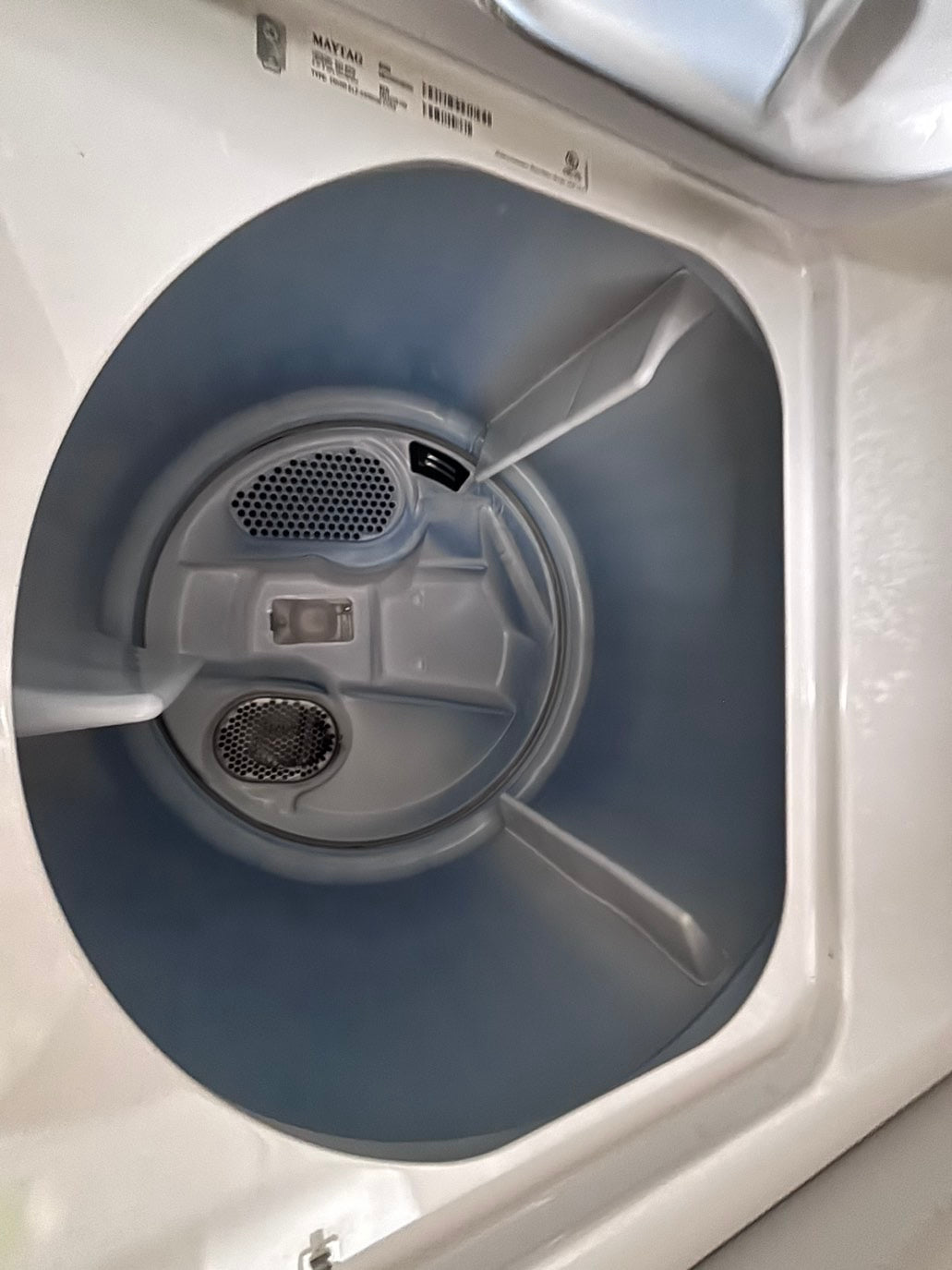 }maytag 29” extra large capacity side x side large capacity electric 220v dryer  in white 29”Refurbished #KDH681B
