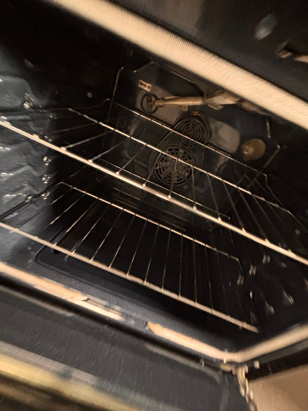 } } black silver , samsung Gas range 5 burner convection oven bake ,broil Hi/Lo self clean in black stainless steel used-Refurbished 30” #BSGS60FB