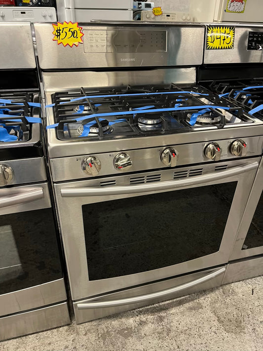Samsung Gas range 5 burner convection roast  bake broil dehydrate self clean stainless steel 30” Refurbished 30" #GR297BB