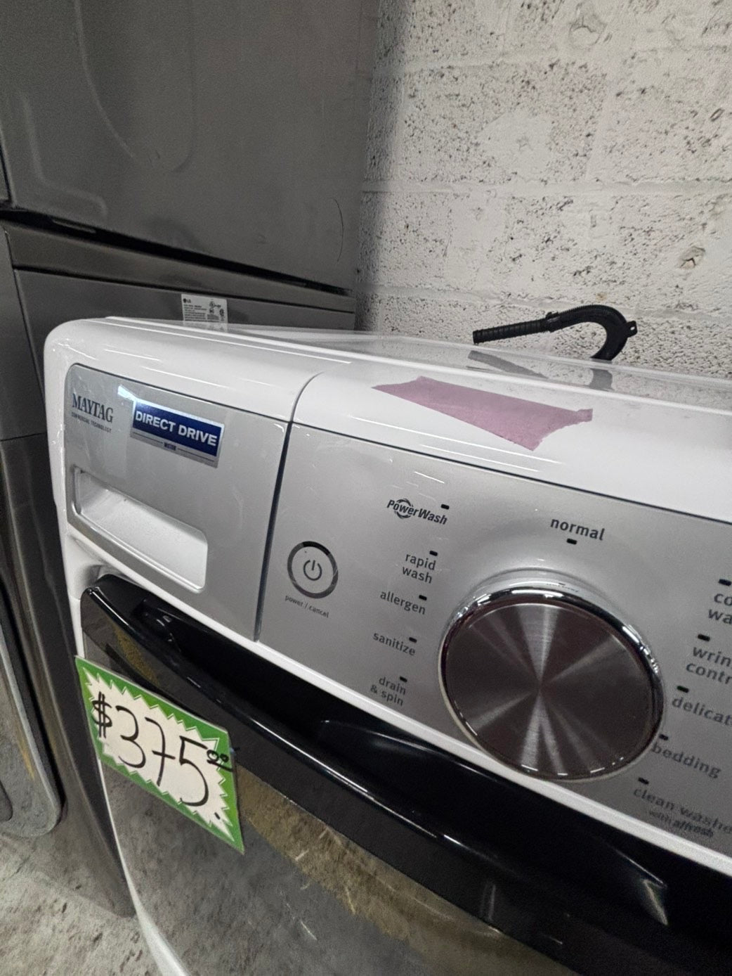 >>maytag white washer 4.5cu. ft. Large capacity, in great condition 27” stackable or side by side  used-refurbished  #FWM7746B