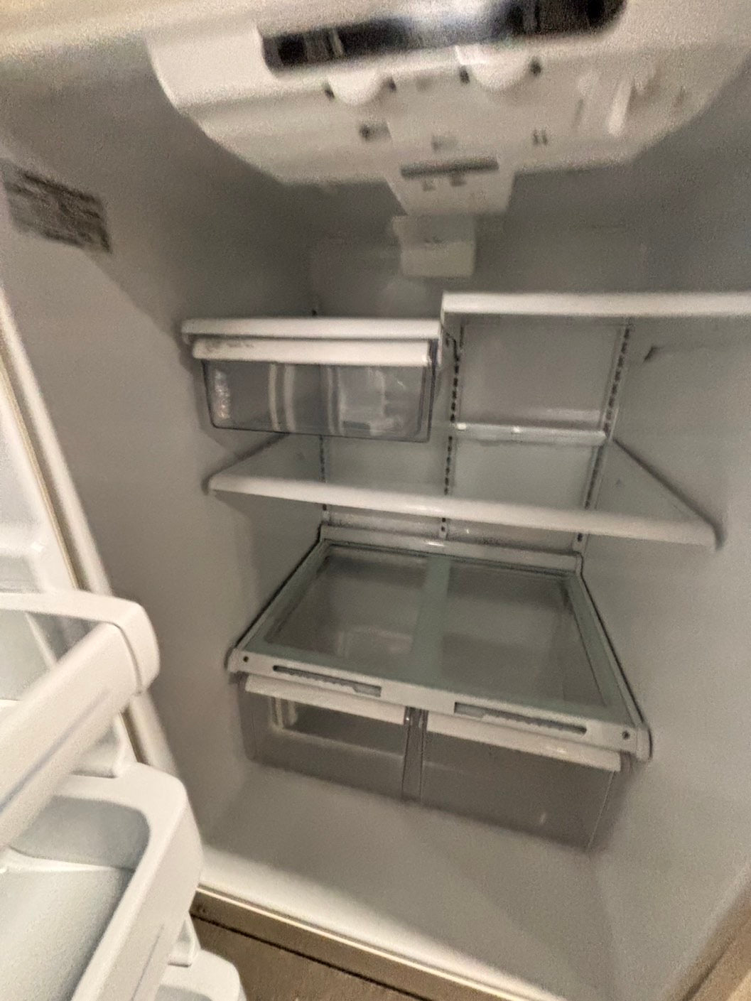 >GE 30”18cu.ft -top freezer refrigerator with ice maker inside off white  color   -used refurbished 30”  #TFJ2RPB