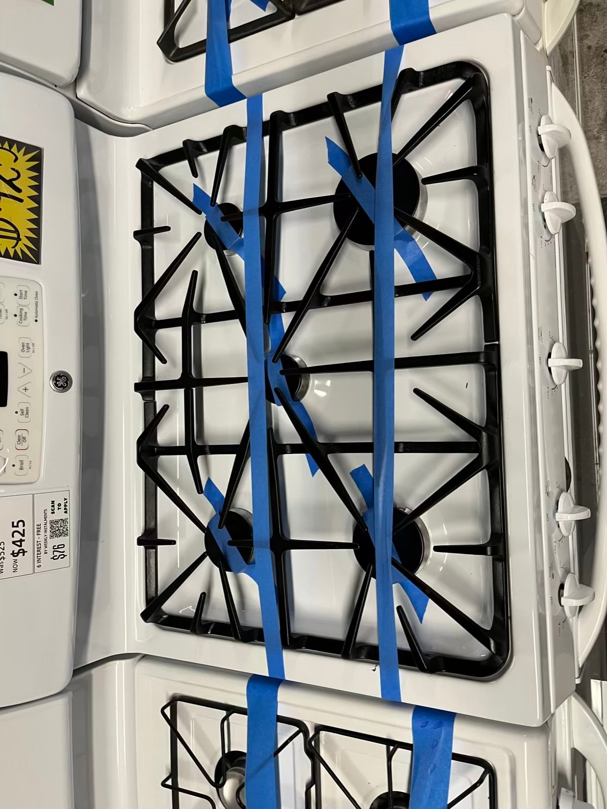 GE Gas range 5 burner bake broil hi/lo self clean in white Refurbished 30" #GR2165B