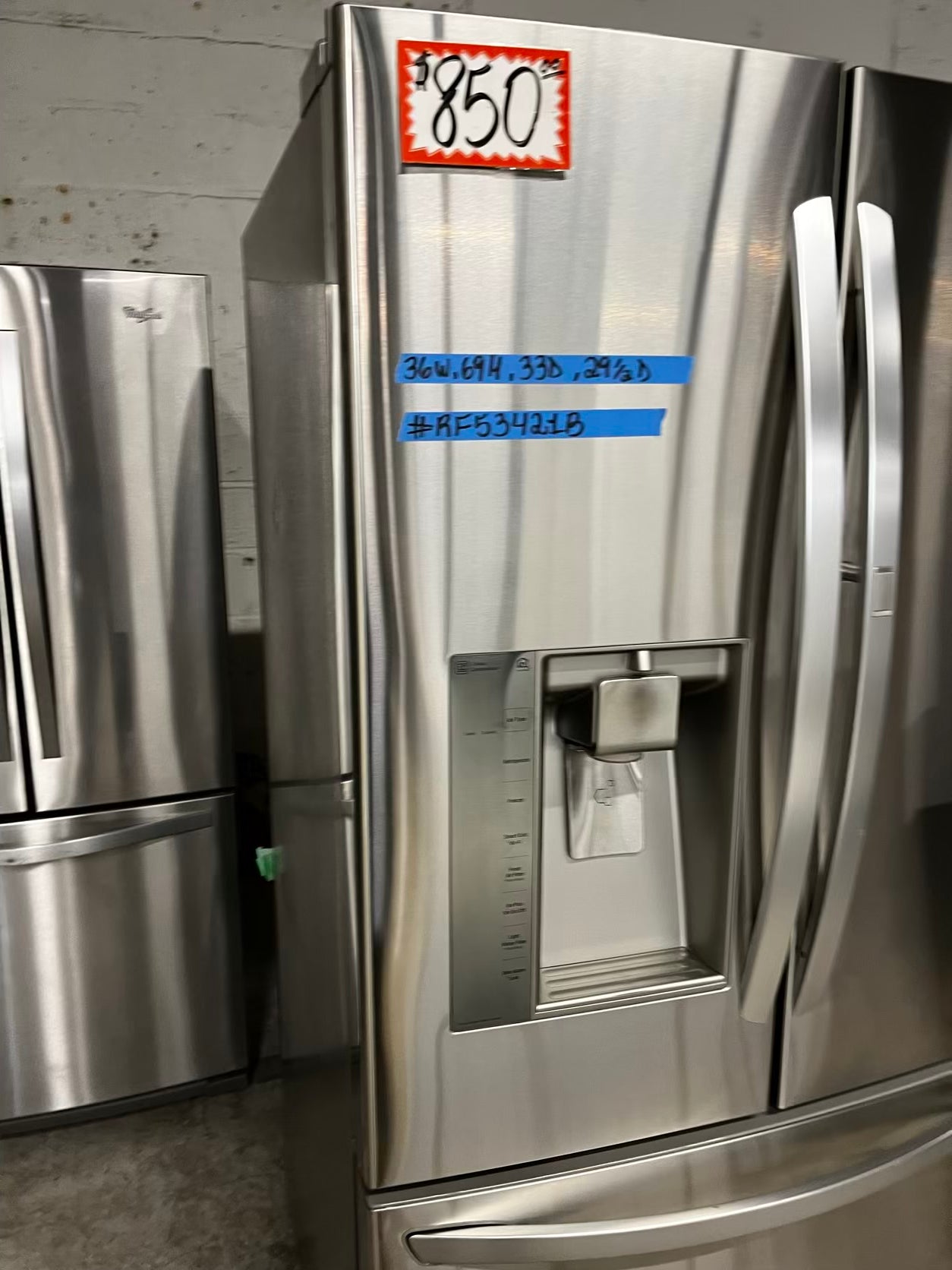 LG French door Refrigerator stainless steel Showcase w/ ice water dispenser 36" #RF53421B