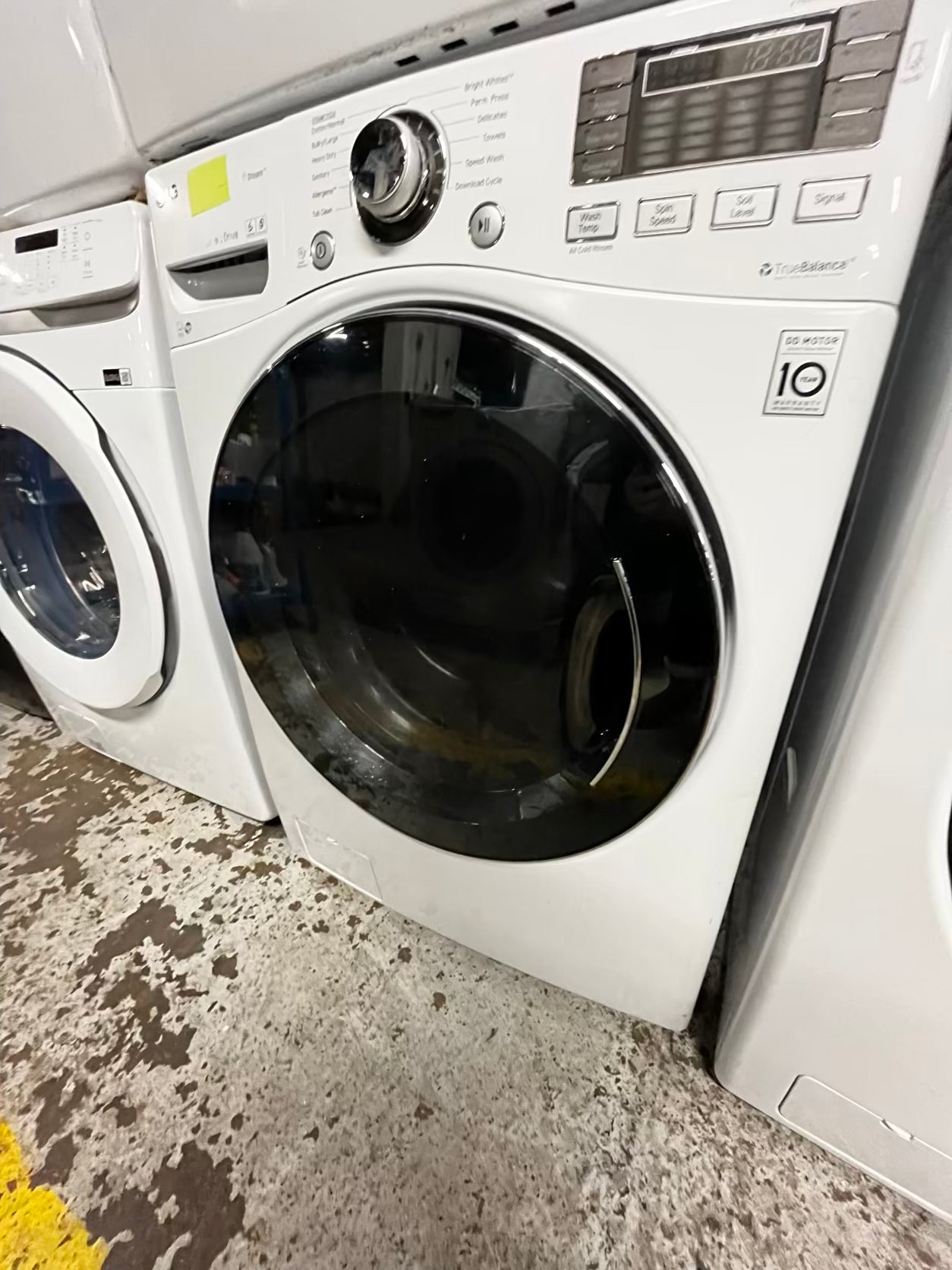 LG washer 4.5 cu ft & dryer 7.5 cu ft set electric 220v front load stackable or side by side - sensor dry He in white  #WD78382B