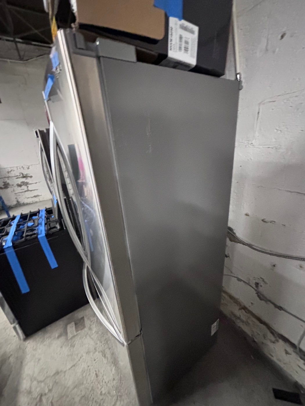 >special 3pc. Combo =LG French door Refrigerator counter depth  w/ ice water dispenser 36",gas stove 5 burners & new the range microwave all same brand  #ARF31B3PC