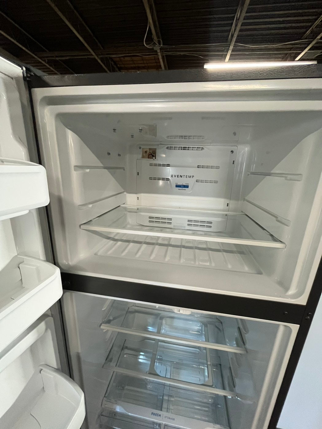 🔥Black Friday sale‼️Frigidaire 30” top freezer refrigerator 18cu.ft. Stainless steel-used -refurbished 30" item number #RFLG32B