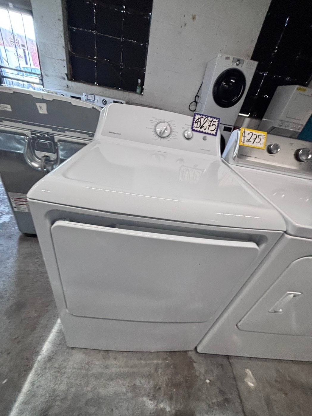 >*hot point side x side extra large capacity electric 220v dryer   27” used -Refurbished #HPED55B