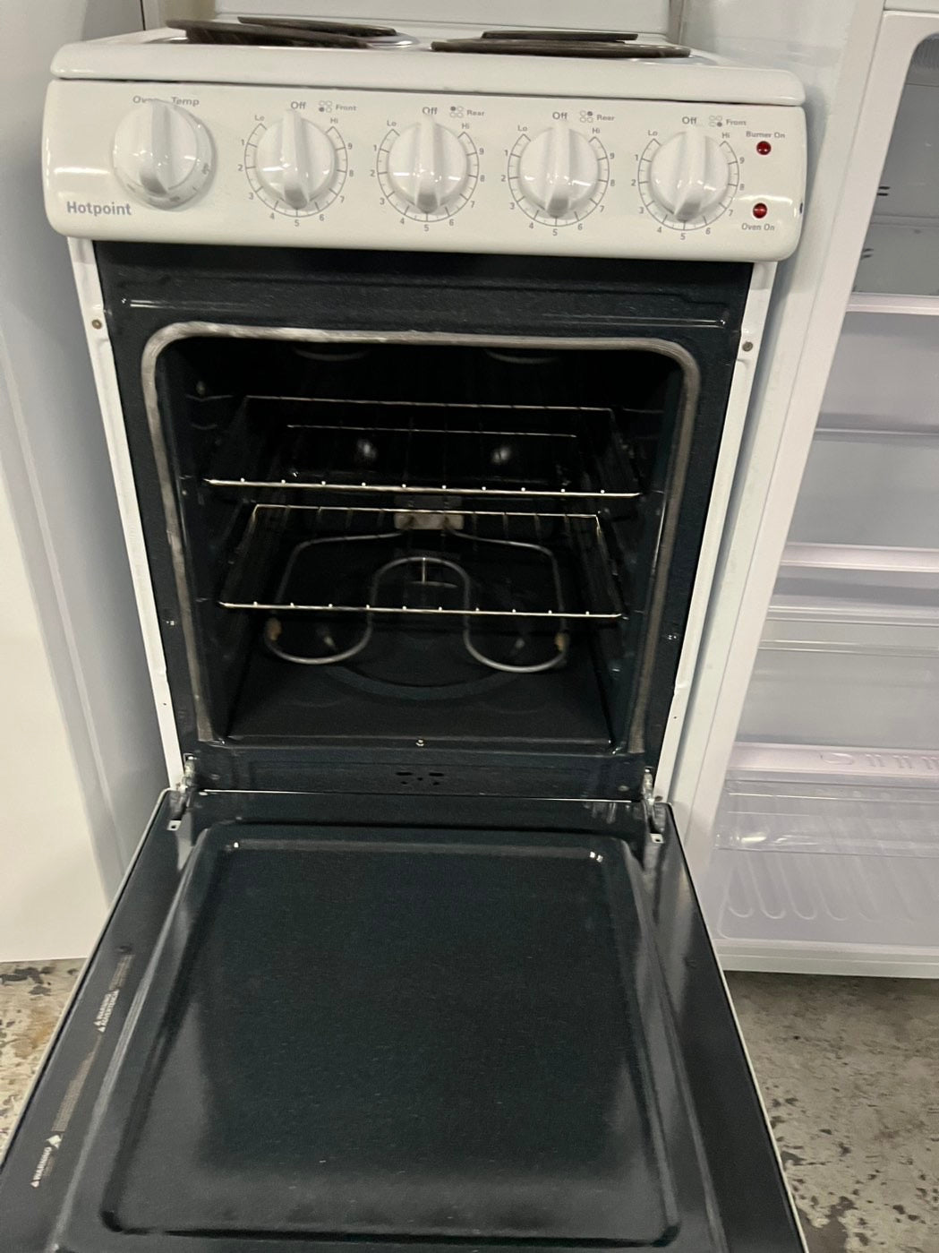 *🔥black Friday sale ‼️package deal 2Pcs set Ge 23”  Top freezer fridge & Hotpoint electric coils top electric stove white 20” #RFECL1B