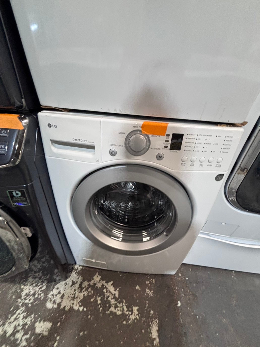 >*special 🔥LG GAS  washer large capacity& dryer steam set front load stackable or side by side white  27” in used-Refurbished #SFL3B6ET