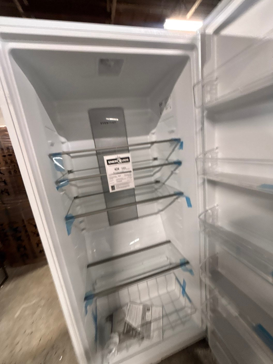 Open box 📦 scratch & dent 33’”in. 20 cu. ft. Garage Ready Freezer in White with Temperature Alarm and Auto-Close Door, ENERGY STAR #FZR43SBB