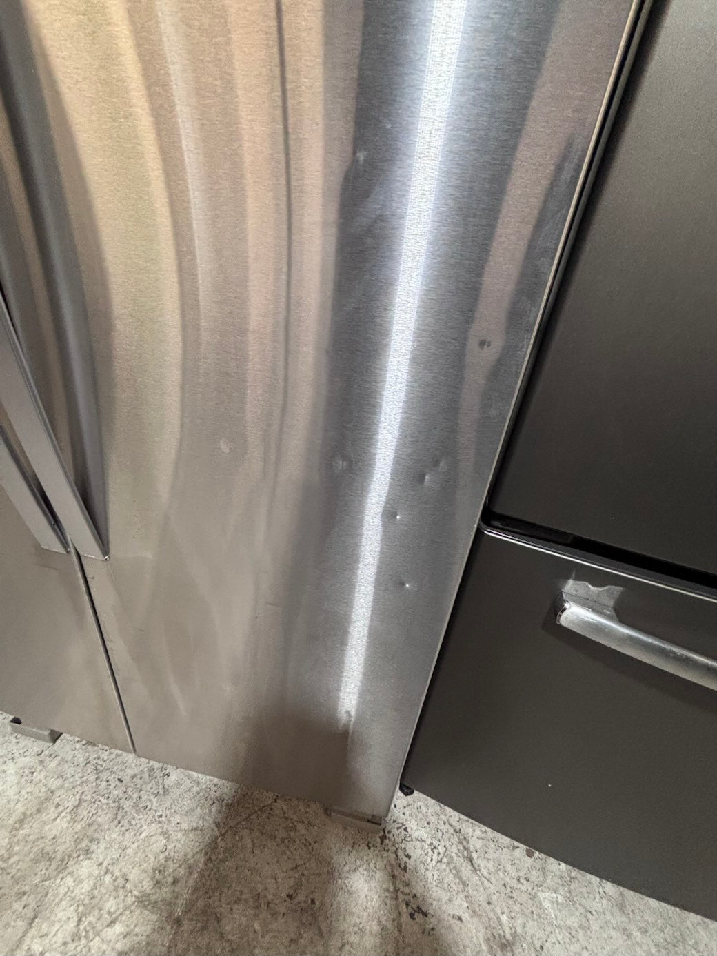 }SALE🔥🔥LG 33”x 65.1/2 h x 29”depth side by side Refrigerator and freezer with ice & water #WS33XV3B