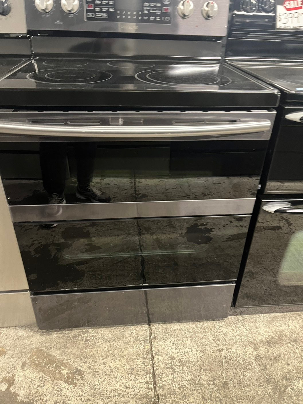 Samsung 5.9 cu. ft. Flex Duo black Stainless Steel Electric Range 30” #ERSM230B