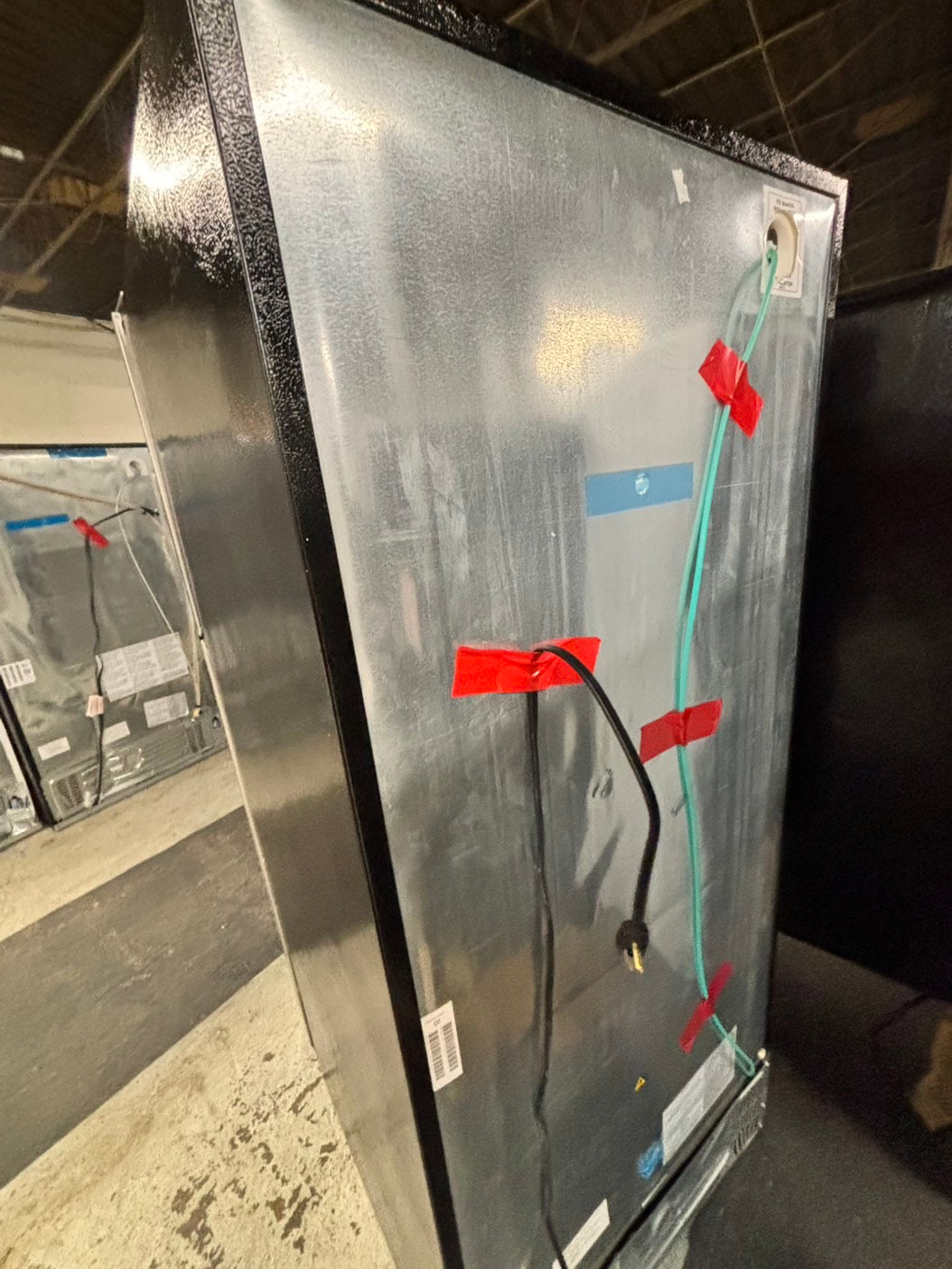 * Frigidaire  stainless steel 21cu.top freezer refrigerator in stainless steel ,no ice maker 30" #RF2173B