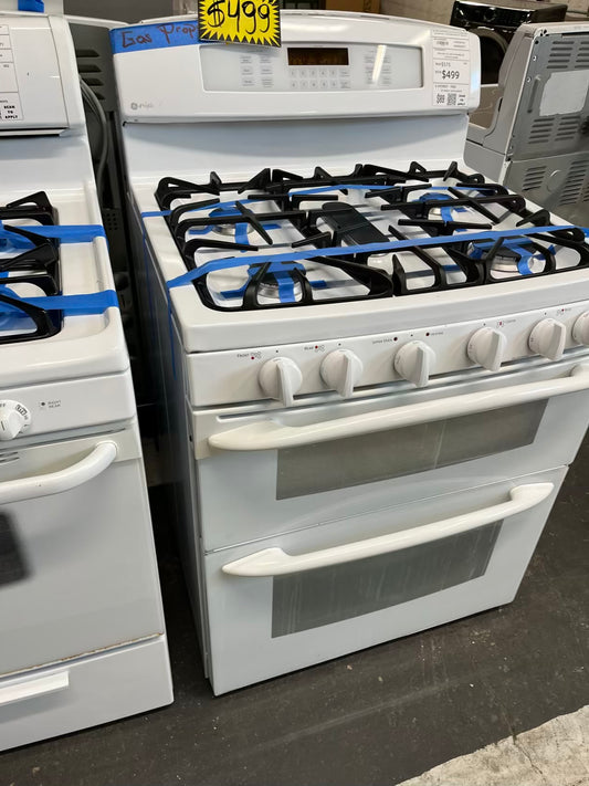 GE Profile GAS PROPANE range 5 burner convection bake roast self clean in white Refurbished 30" #GR210TB