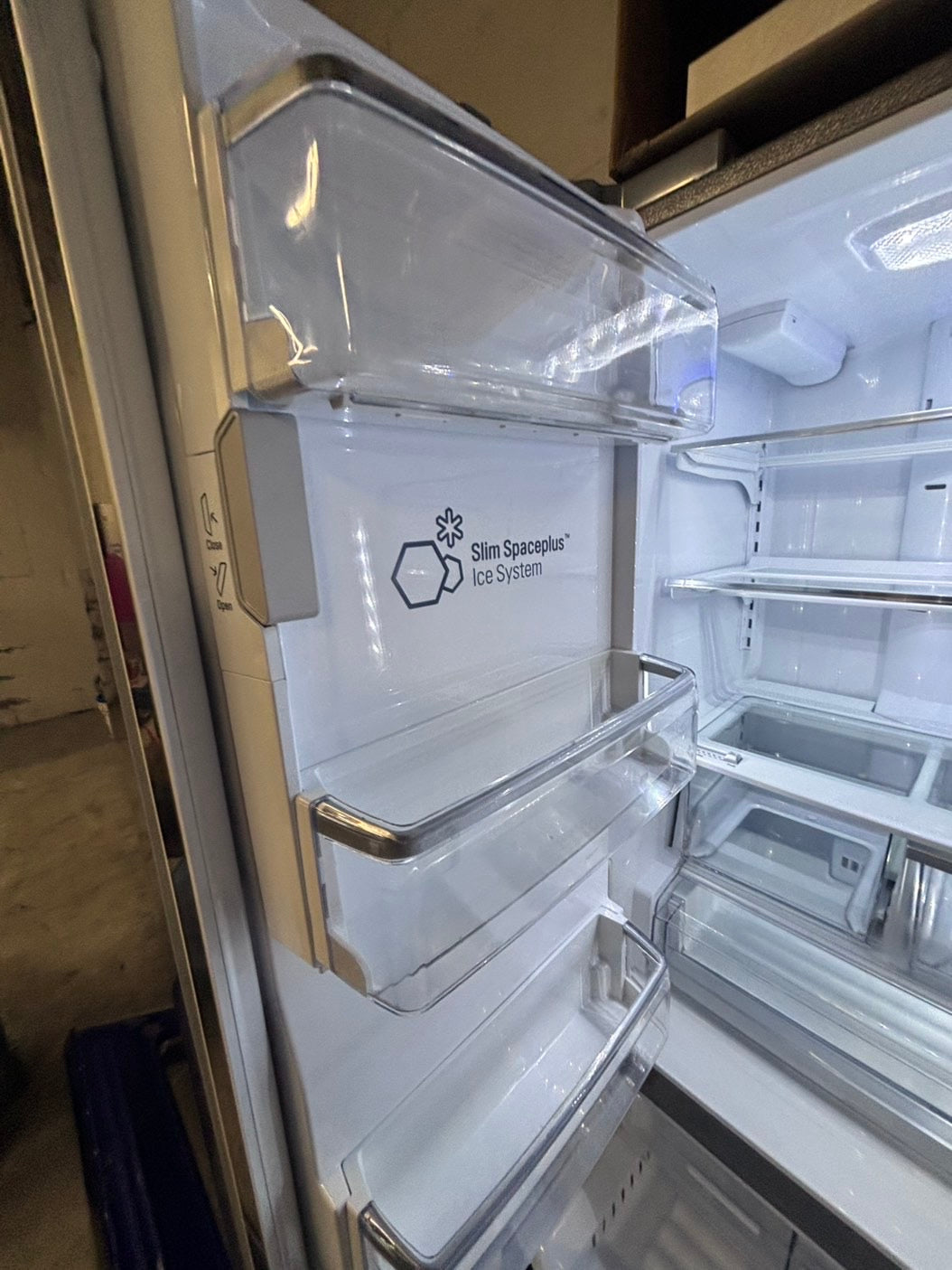 >special 3pc. Combo =LG French door Refrigerator counter depth  w/ ice water dispenser 36",gas stove 5 burners & new the range microwave all same brand  #ARF31B3PC