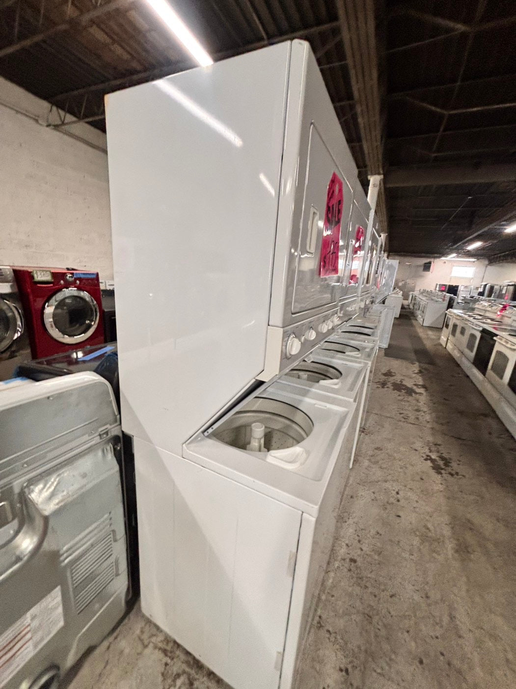 >special 🔥used-  refurbished Frigidaire stacked laundry center Electric 220v washer & dryer unit in white 27" #LW778B