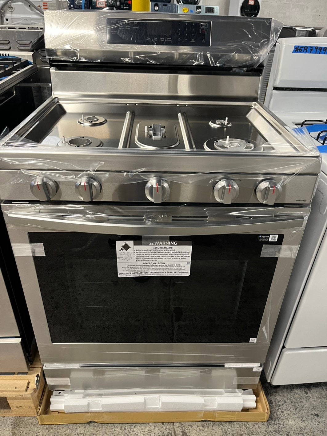 Open Box New Scratch&Dent Samsung - 6.0 Cu. Ft. Freestanding Gas Convection+ Range with WiFi and No-Preheat Air Fry - Stainless Steel #GRS60AB